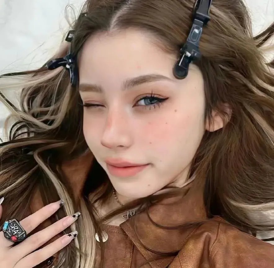明天会好的 海报